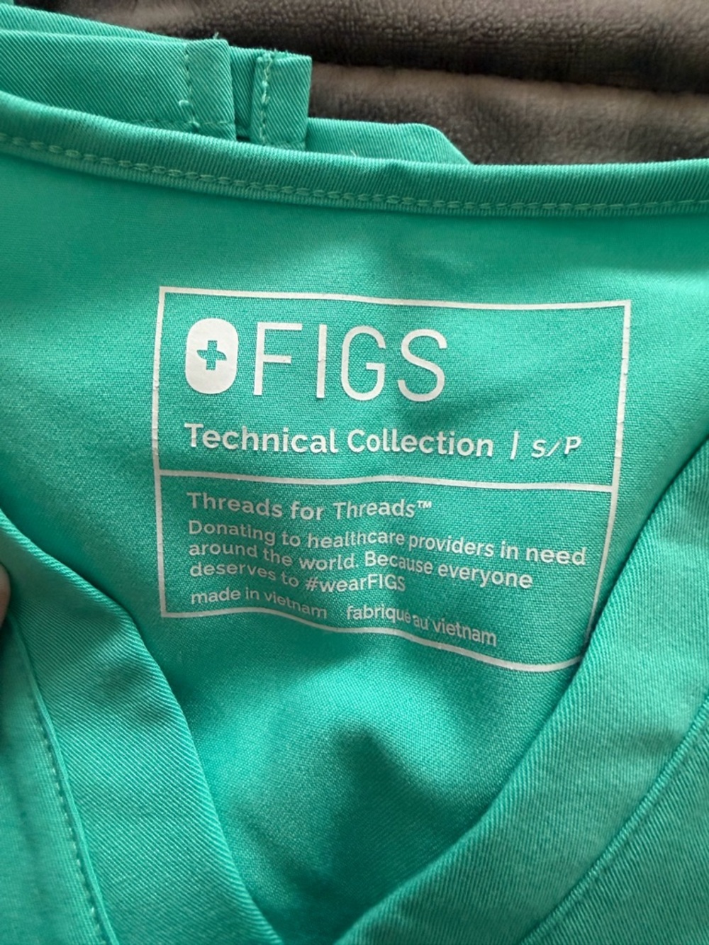 Figs Scrubs Set - Picture 2 of 3